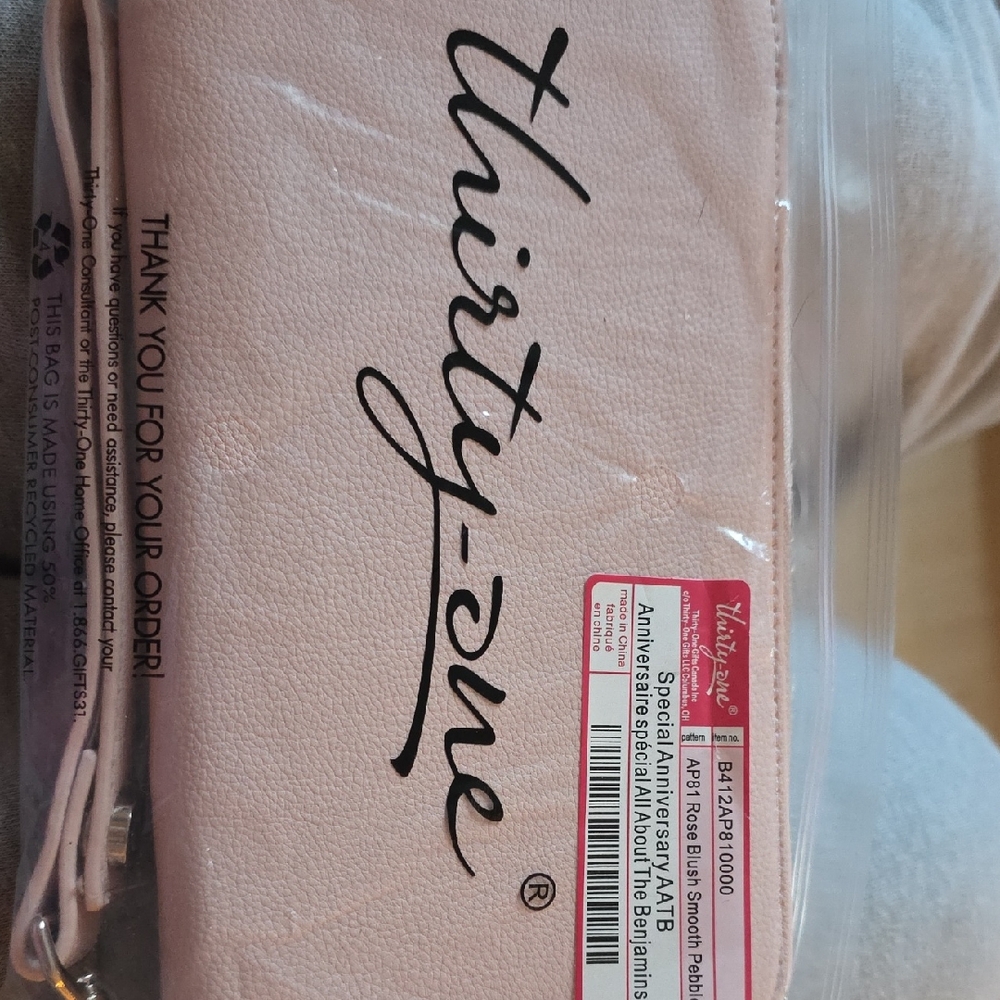 Thirty-One Blush Pink Wristlet
